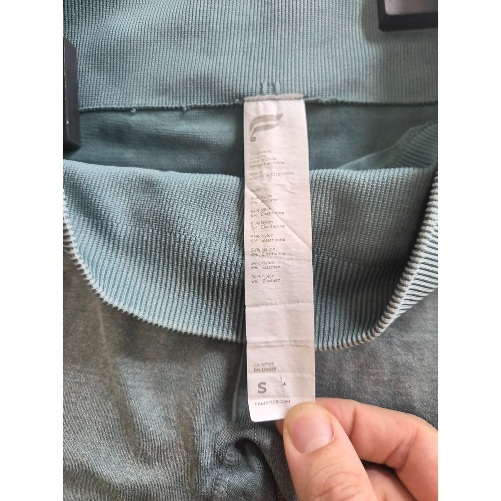 Fabletics High Waisted Seamless Leggings Womens Small Gray Ribbed Texture Detail - Picture 9 of 12